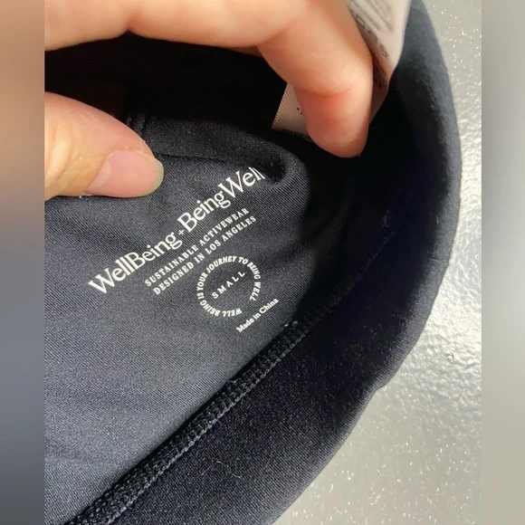 WellBeing + BeingWell size S sports Bra - Picture 3 of 4